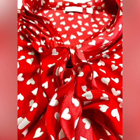 Blouse Red and White Love Hearts Valentines festive top - Picture 15 of 16